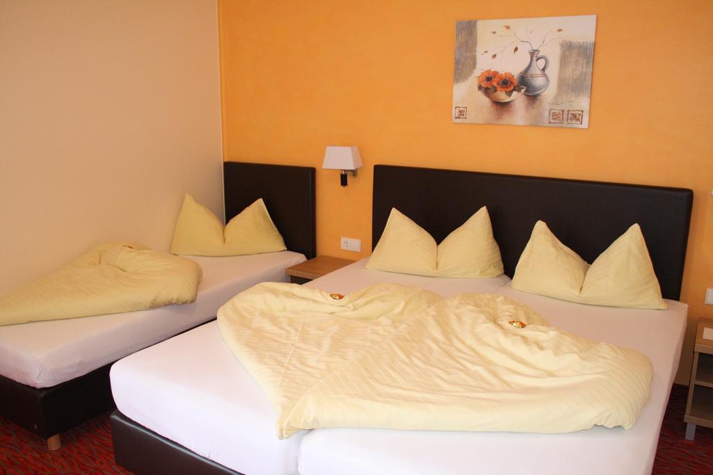 Vitalhotel Sonnblick Villach Quarto foto